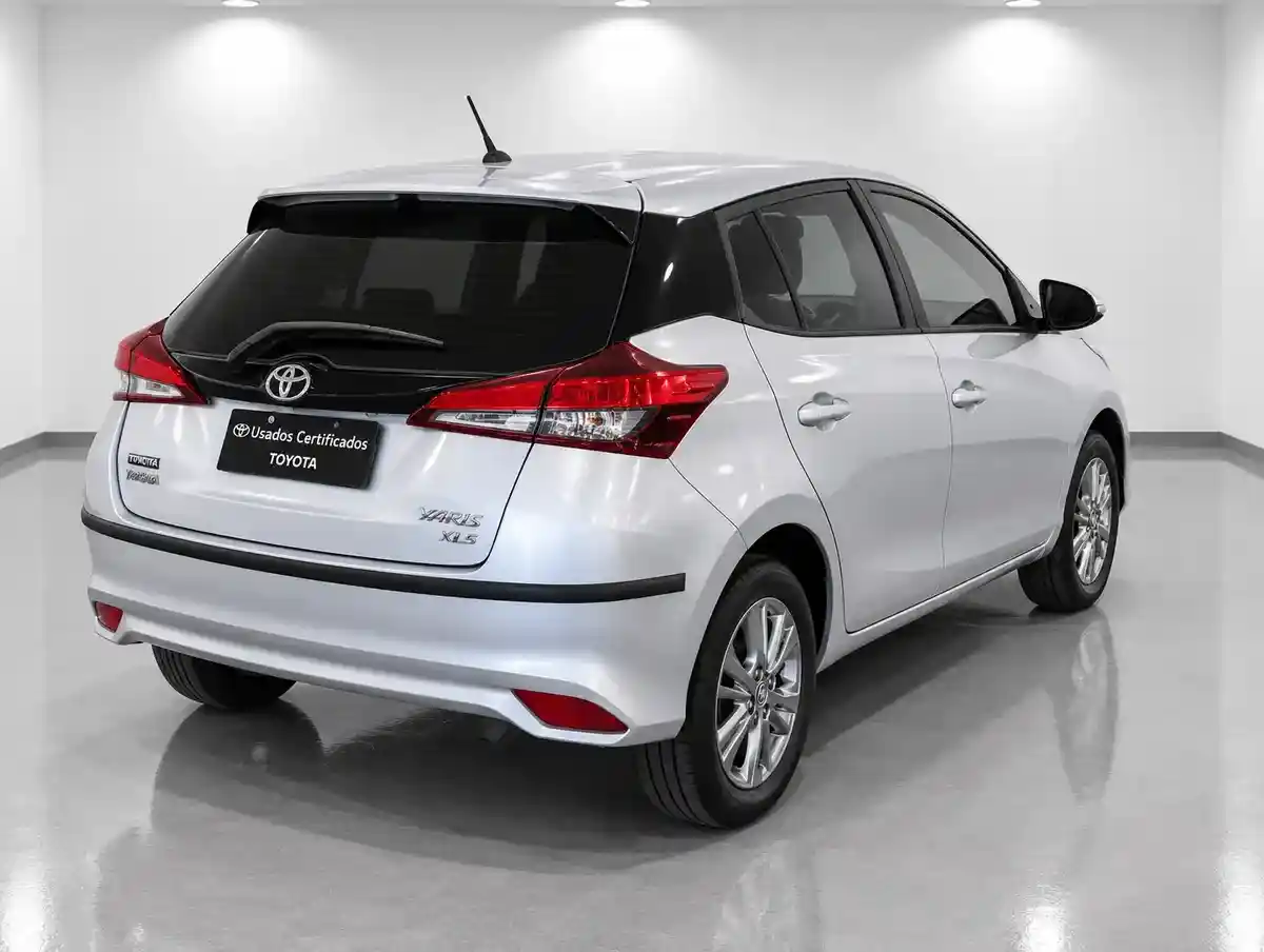 Toyota Yaris 1.5 5 Ptas Xls Cvt L/20 2021 - foto 2