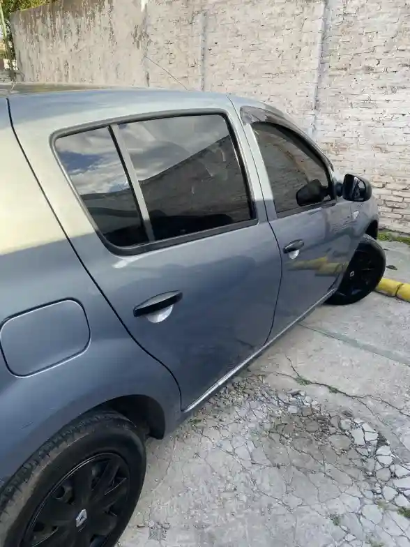 Renault Sandero 1.6 Pack Plus 90Cv 2012 - foto 4