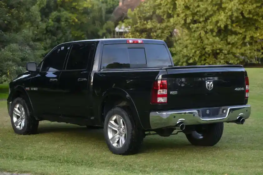 Ram 1500 5.7 Laramie Atx V8 2018 - foto 4