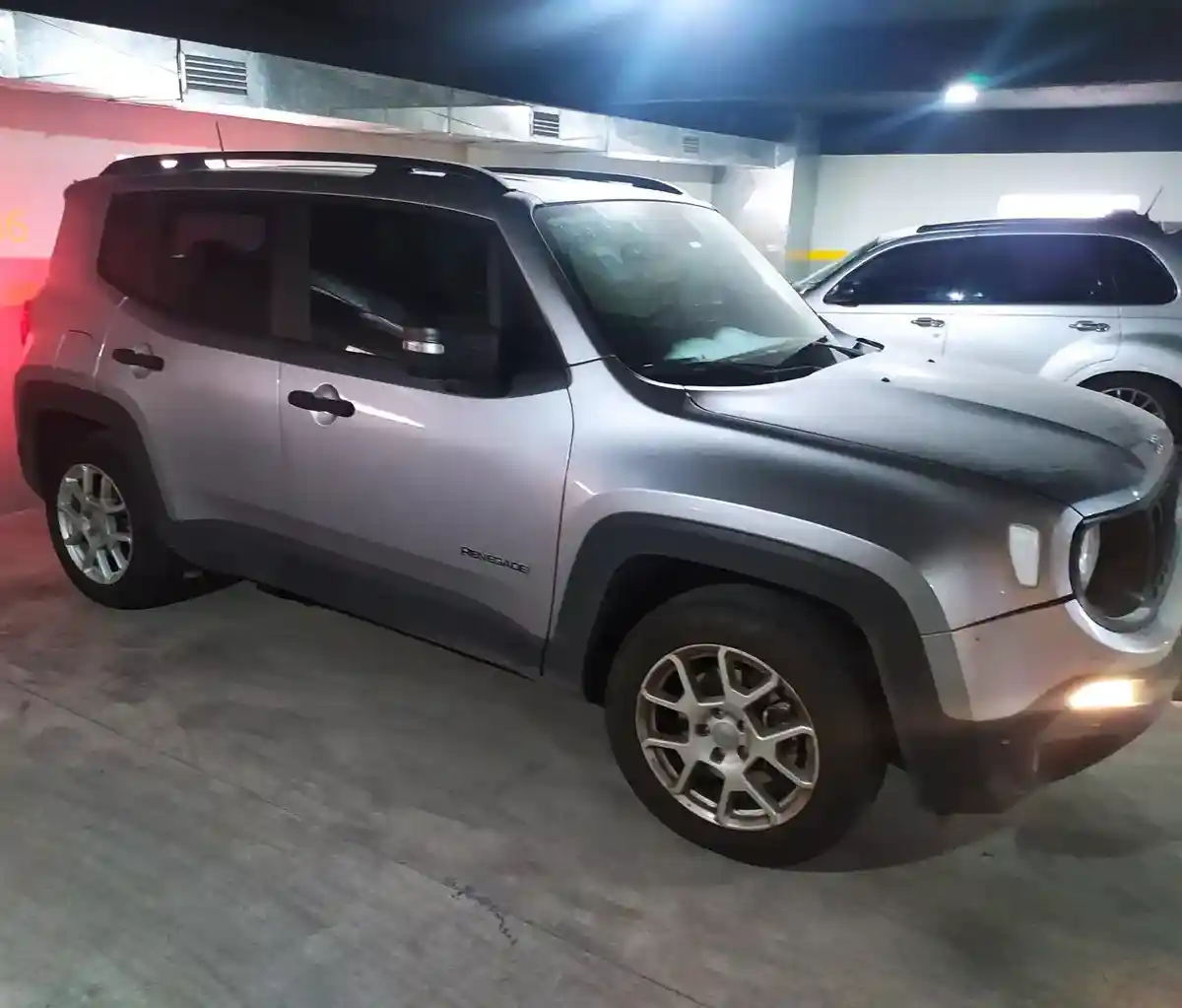 Jeep Renegade 1.8 Sport 2021 - foto 1