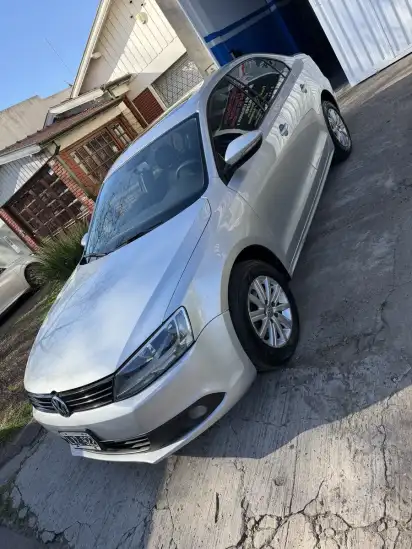 Volkswagen Vento 2.0 2012 - foto 1