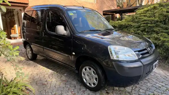 Peugeot Partner 1.4 Patagonica 2014 - foto 2