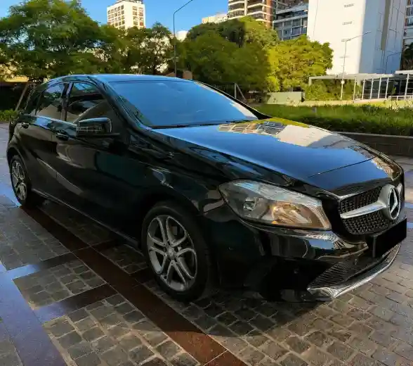 Mercedes-Benz Clase A 1.6 A 200 Urban 156Cv Thermotronic 2016 - foto 1