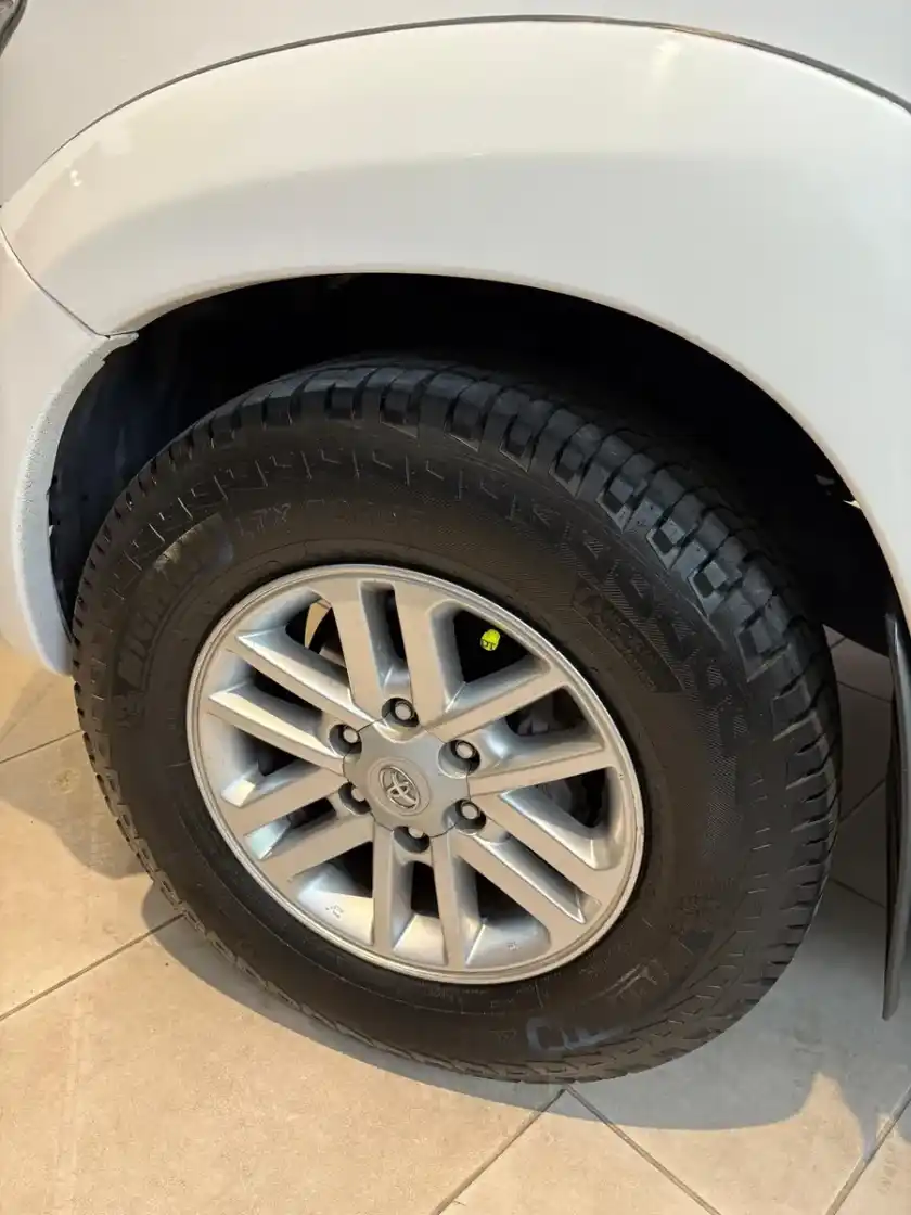 Toyota Hilux Pick-Up 3.0 Cd Srv I 171Cv 4X2 2012 - foto 4