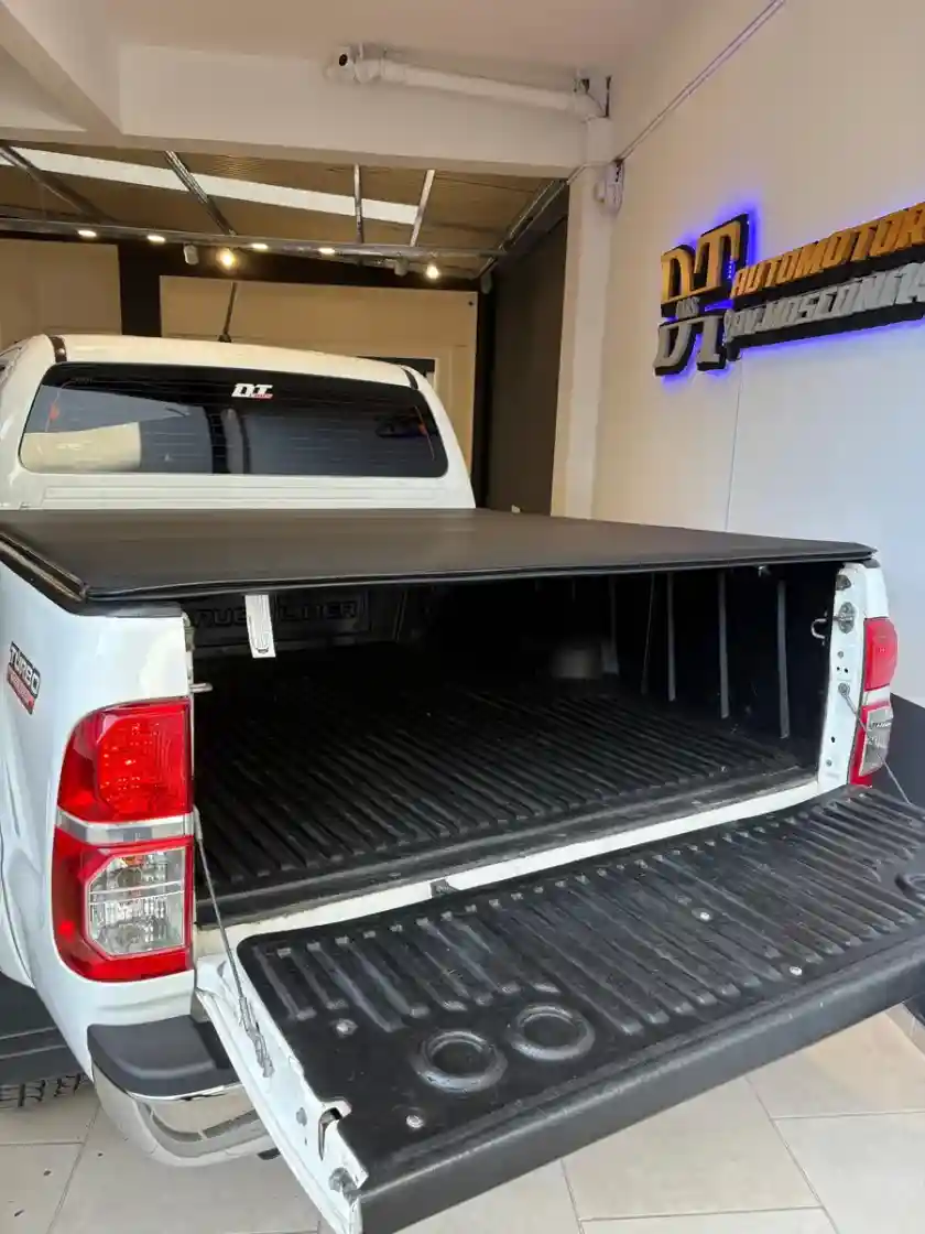 Toyota Hilux Pick-Up 3.0 Cd Srv I 171Cv 4X2 2012 - foto 5