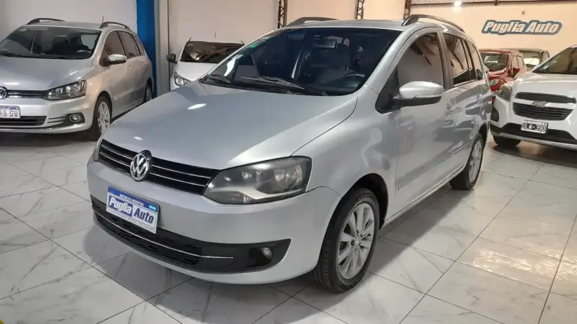 Volkswagen Suran 1.6 Trendline 11B 2012 - foto 2