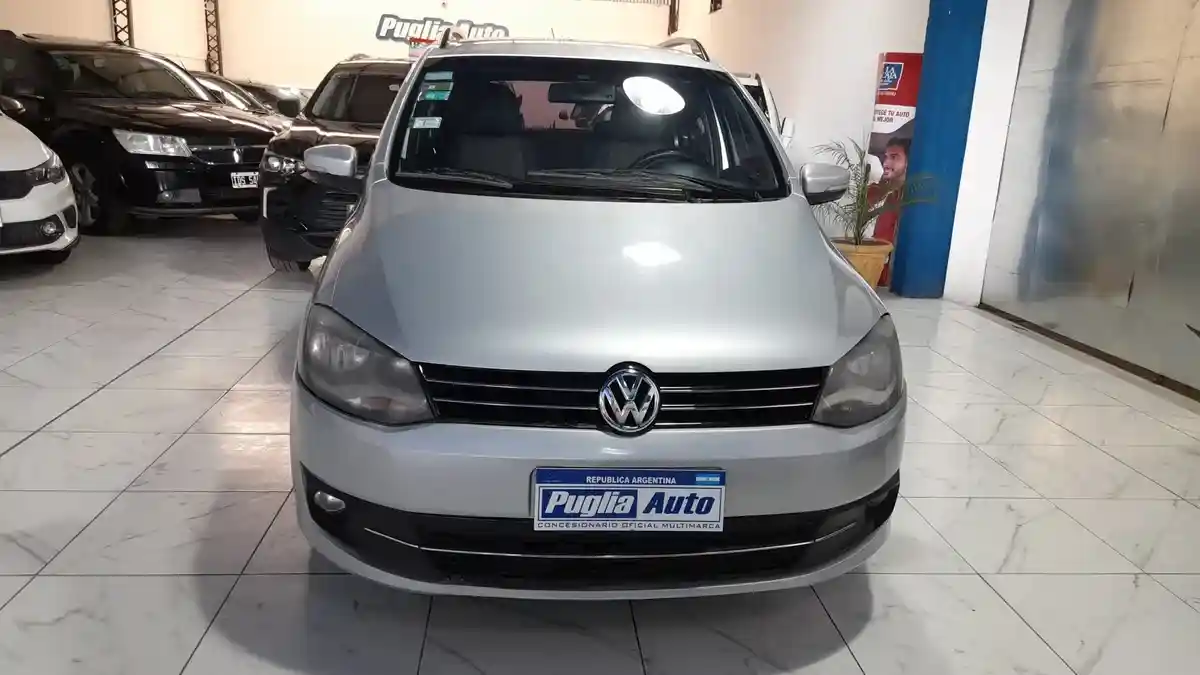 Volkswagen Suran 1.6 Trendline 11B 2012 - foto 3