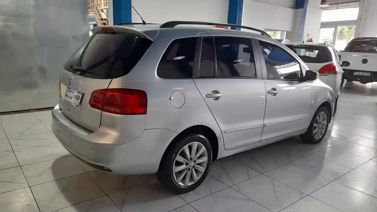 Volkswagen Suran 1.6 Trendline 11B 2012 - foto 5