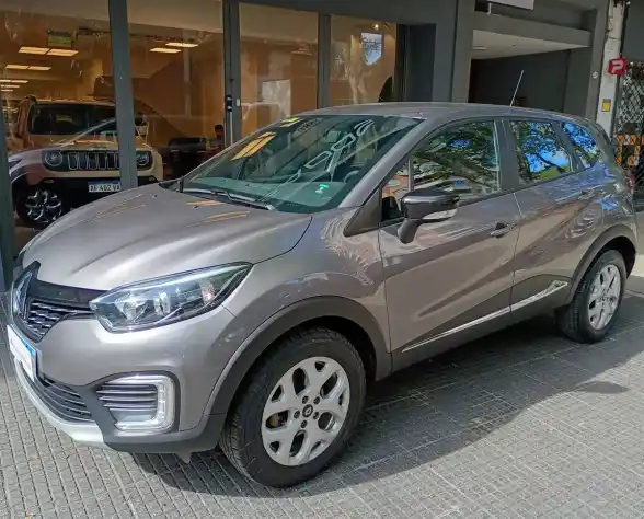 Renault Captur 2021 - foto 1