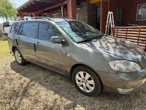 Toyota Corolla Fielder 2008 - foto 1