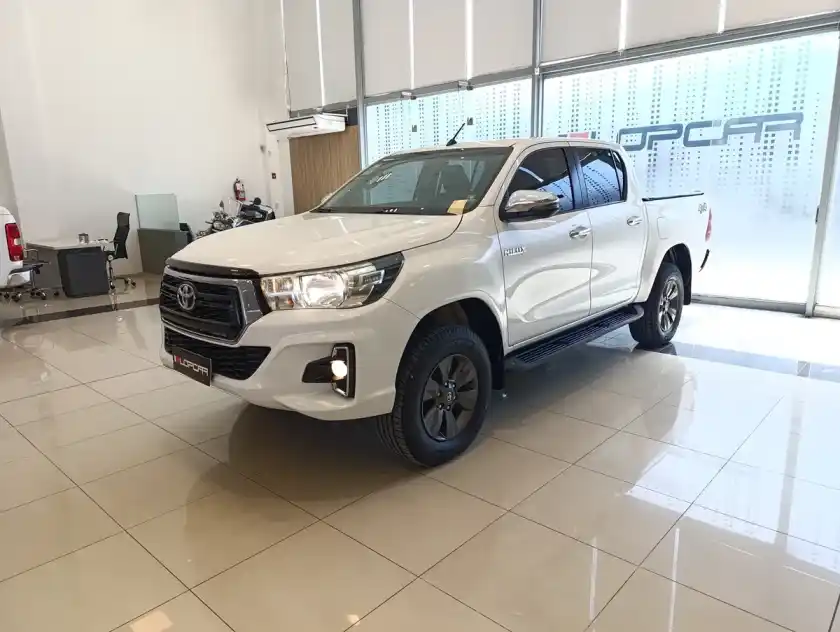 Toyota Hilux Pick-Up 2.8 Cd Sr 177Cv 4X4 2020 - foto 3