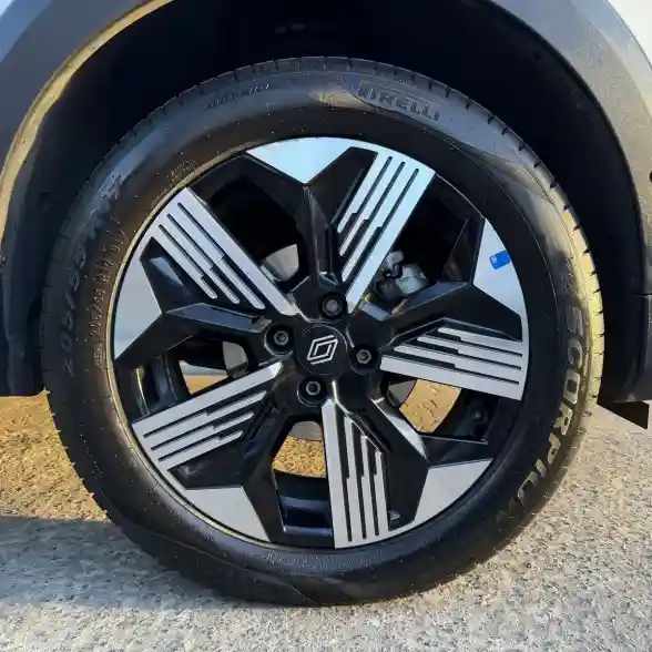 Renault Kardian 1.0 Tce Iconic 200 Edc 2025 - foto 4
