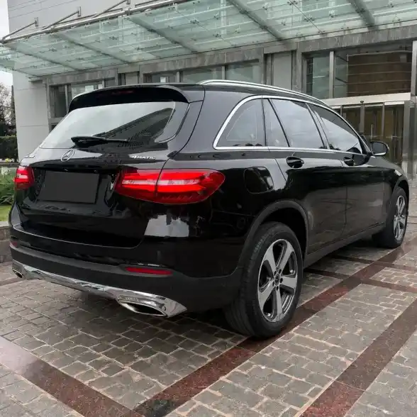 Mercedes-Benz Clase Glc 2.0 Glc250 300 4Matic Atomático 2019 - foto 2