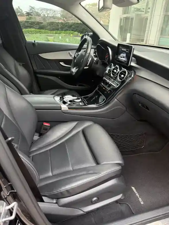 Mercedes-Benz Clase Glc 2.0 Glc250 300 4Matic Atomático 2019 - foto 5