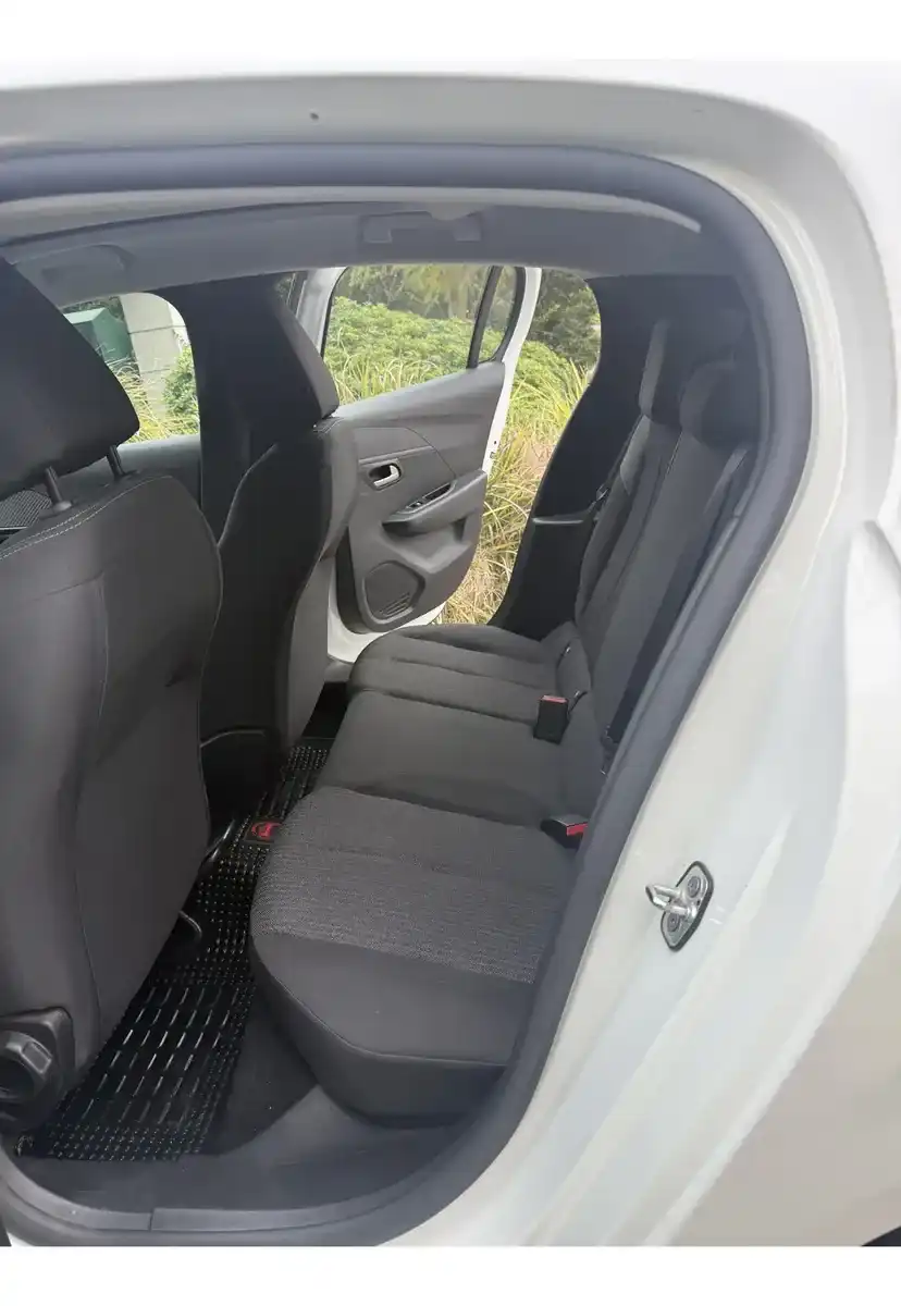 Peugeot 208 1.6 Style Tiptronic 2023 - foto 4