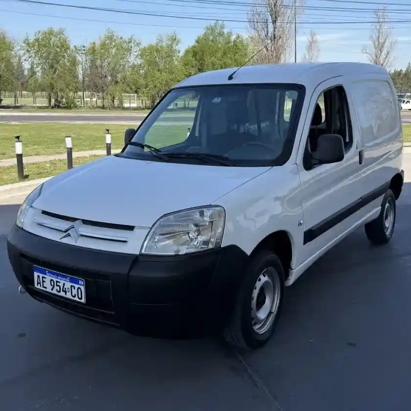 Citroën Berlingo Furgon 1.6 Hdi 92 Bussines 2021 - foto 1
