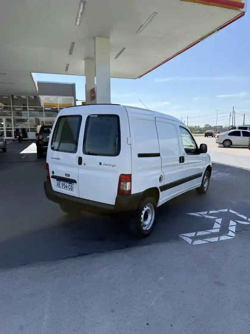 Citroën Berlingo Furgon 1.6 Hdi 92 Bussines 2021 - foto 5
