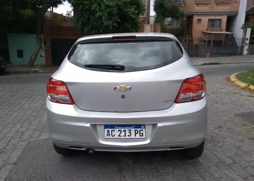 Chevrolet Onix 1.4 Lt 98Cv 2018 - foto 2