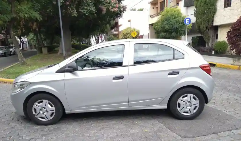 Chevrolet Onix 1.4 Lt 98Cv 2018 - foto 3
