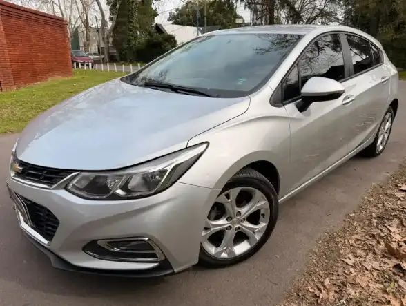 Chevrolet Cruze 1.4 Lt Mt Sedan 2018 - foto 1