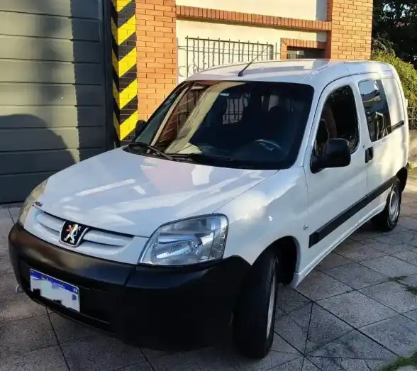 Peugeot Partner 1.6 Hdi Confort 5As 2019 - foto 1