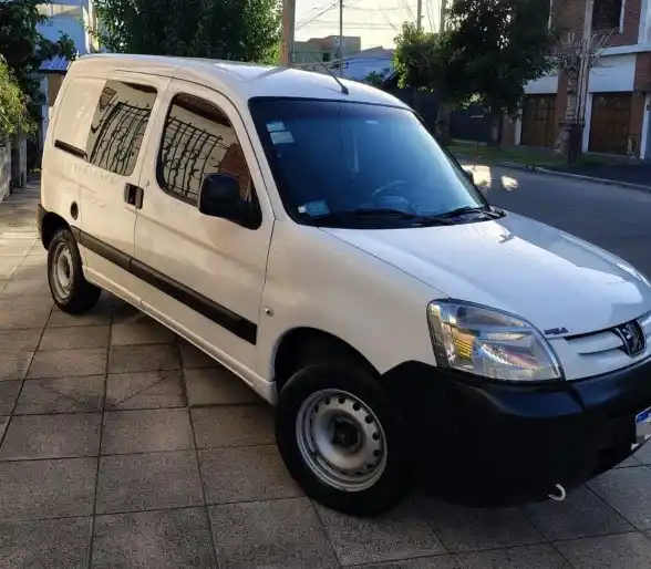 Peugeot Partner 1.6 Hdi Confort 5As 2019 - foto 2