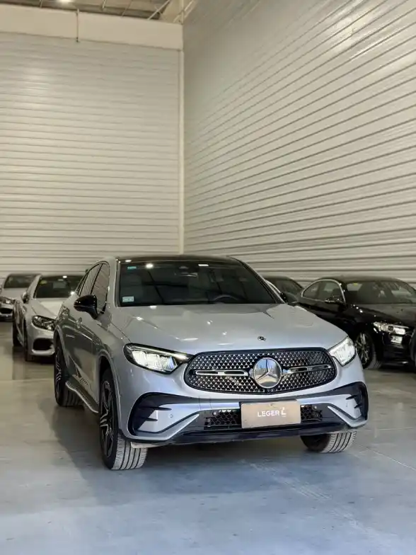 Mercedes-Benz Clase Glc 2.0 Glc300 Amg 4Matic Coupe At 2025 - foto 3
