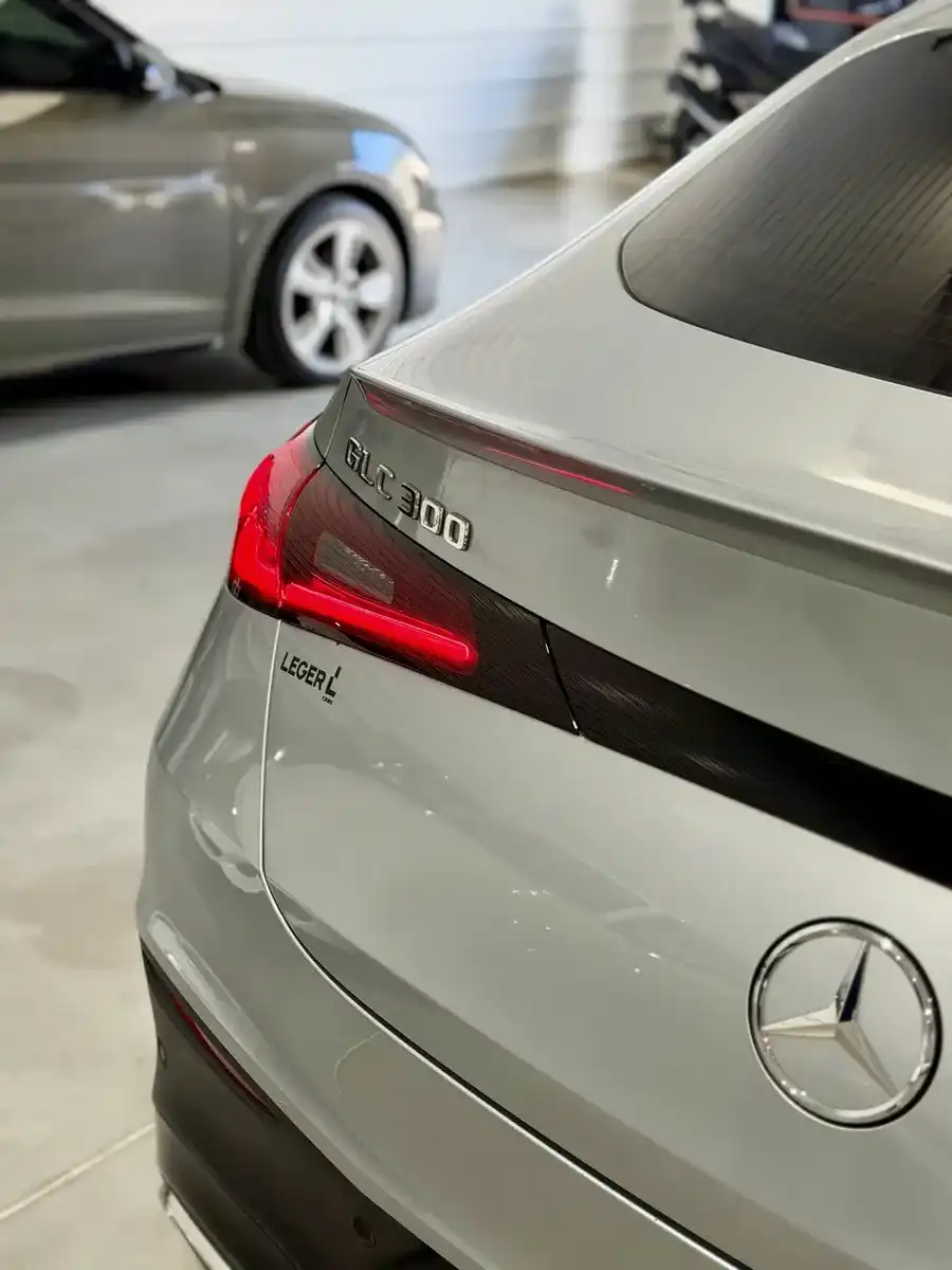 Mercedes-Benz Clase Glc 2.0 Glc300 Amg 4Matic Coupe At 2025 - foto 5