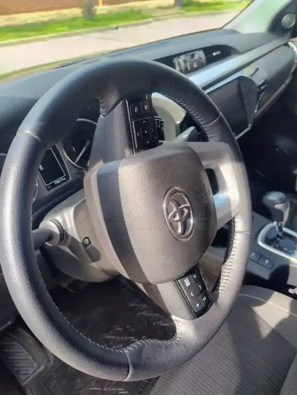 Toyota Hilux Pick-Up Sr 2.8 Cd Sr 204Cv 4X4 At 2025 - foto 5