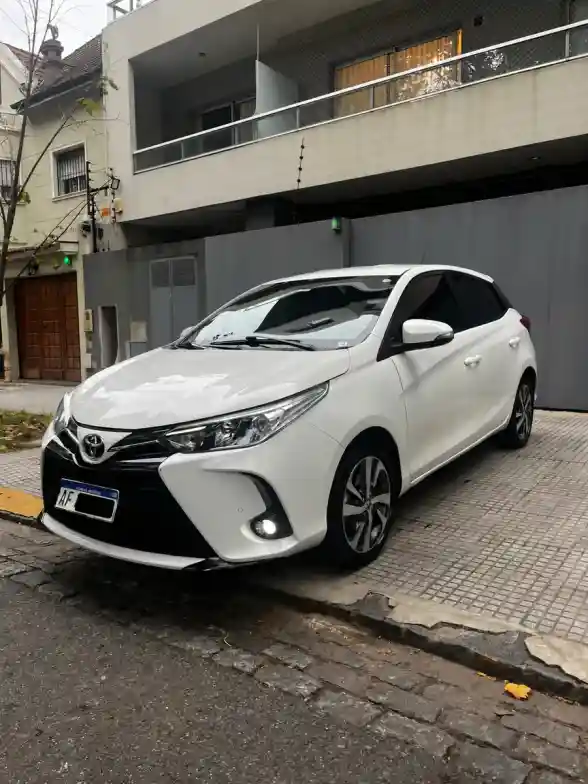 Toyota Yaris 1.5 107Cv Xls Pack Cvt 2021 - foto 1