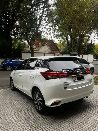 Toyota Yaris 1.5 107Cv Xls Pack Cvt 2021 - foto 3