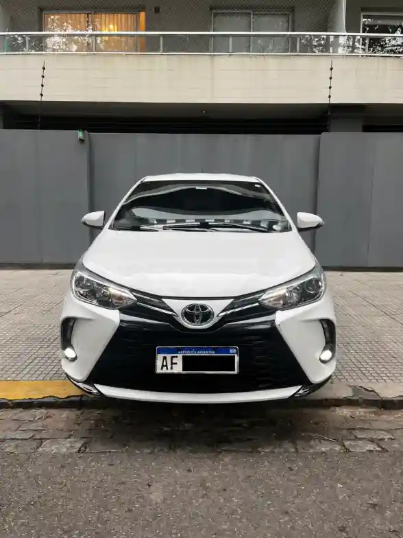 Toyota Yaris 1.5 107Cv Xls Pack Cvt 2021 - foto 5