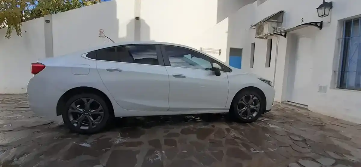 Chevrolet Cruze 1.4 Ltz At Sedan 2023 - foto 3