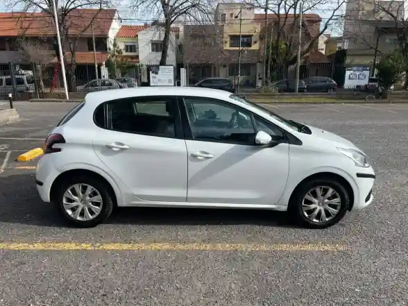 Peugeot 208 1.6 Active 2018 - foto 4