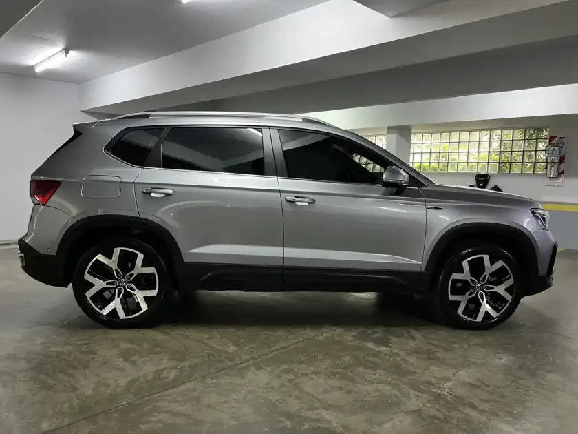 Volkswagen Taos 1.4 250 Tsi Highline Tiptronic 2024 - foto 5