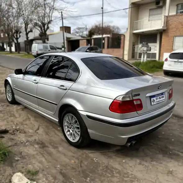 Bmw Serie 3 2.5 323I Sportive 2001 - foto 4