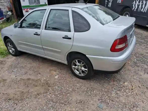 Volkswagen Polo Classic 1.9 Sd Format 302 2008 - foto 2