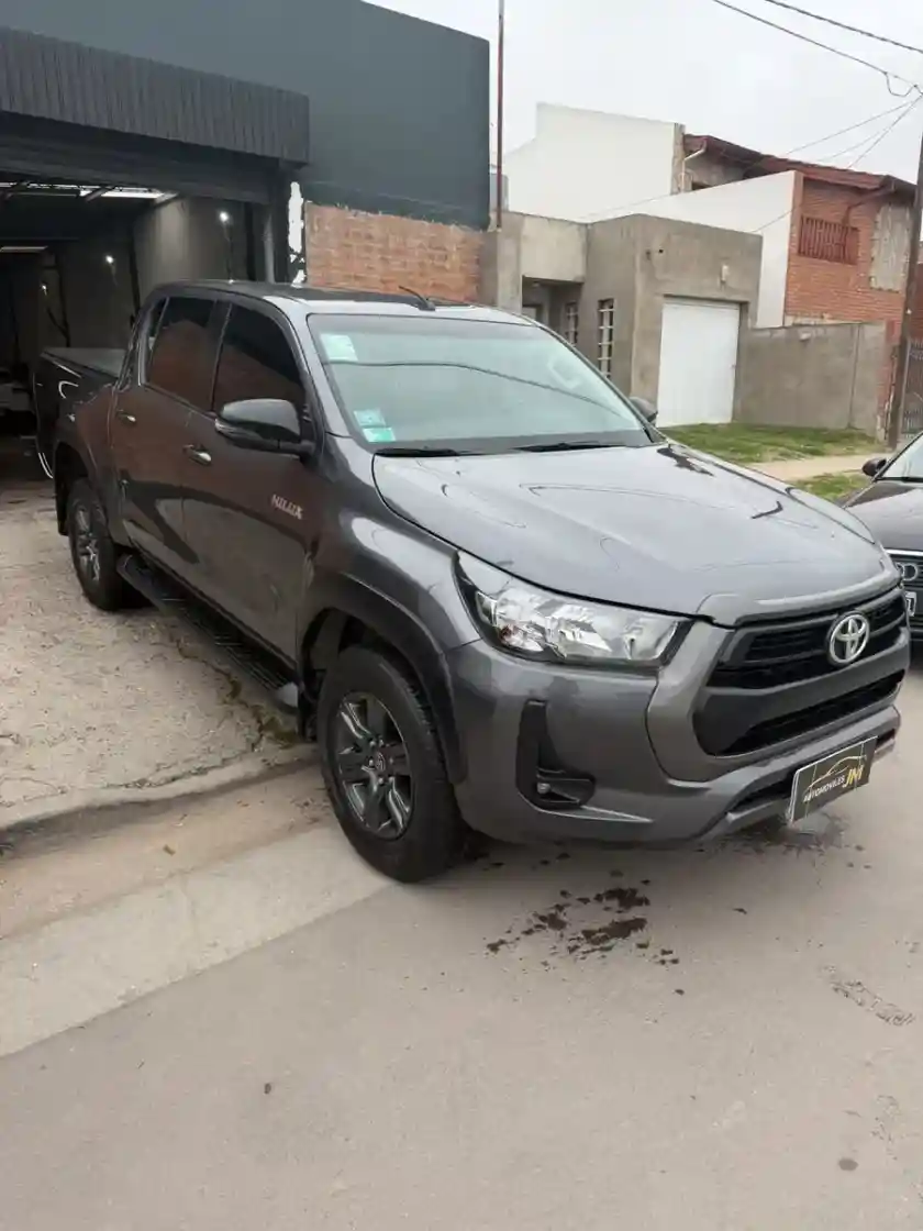 Toyota Hilux Pick-Up 2.4 Cd Sr 150Cv 4X2 2024 - foto 3