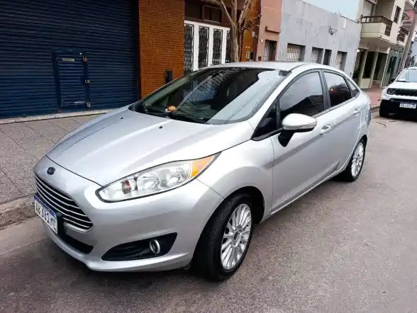 Ford Fiesta Kinetic Se Plus 2017 - foto 2
