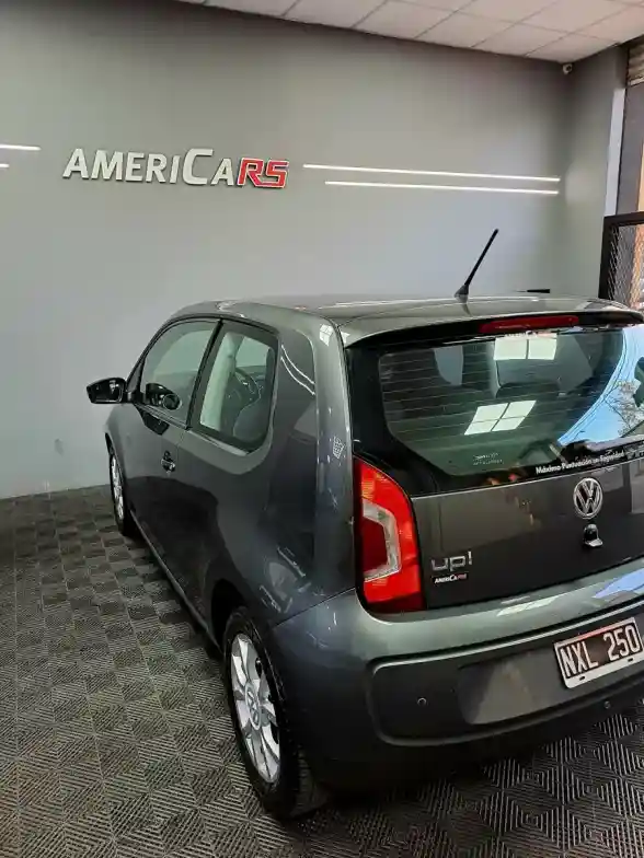 Volkswagen Up! 1.0 High Up! 75Cv 3 P 2014 - foto 4
