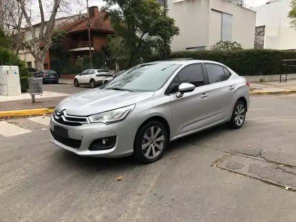Citroën C4 Lounge 1.6 Thp 165 Feel Pack 10 Años 2018 - foto 1