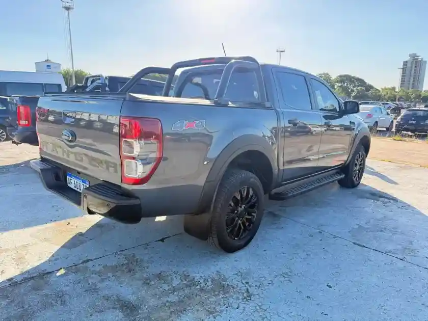 Ford Ranger Black Edition Cabina Doble 4X4 Diesel At 2022 - foto 3