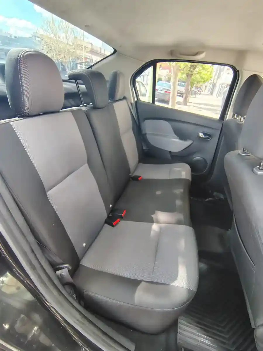 Renault Logan 1.6 Privilege 105Cv Nac 2018 - foto 5