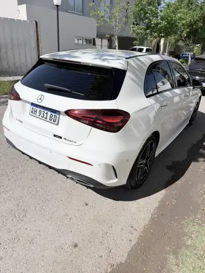 Mercedes-Benz Clase A 2.0 A250 Amg-Line 224Cv Hatch 2025 - foto 4