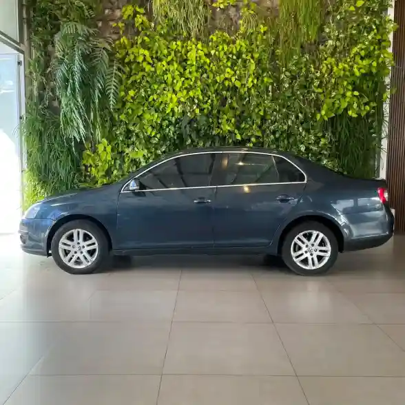 Volkswagen Vento 1.9 I Luxury Dsg 2010 - foto 4