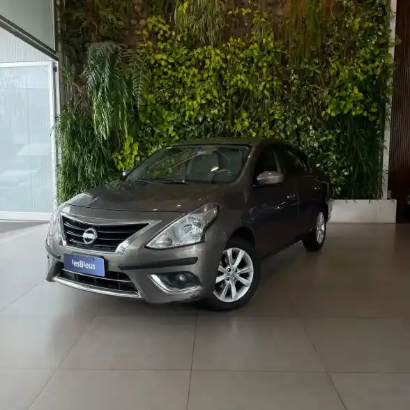 Nissan Versa 1.6 Advance 2015 - foto 1