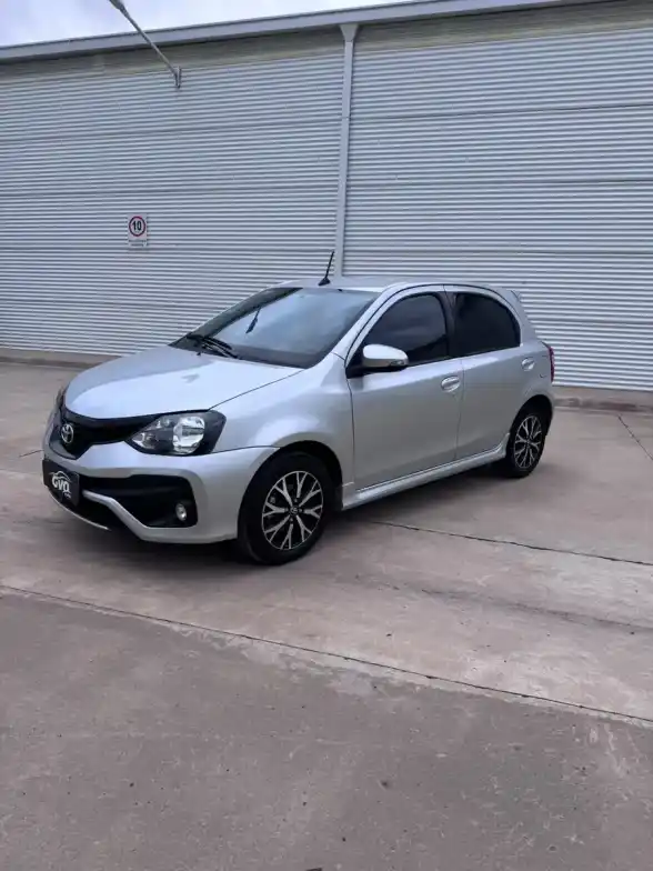 Toyota Etios 1.5 Xls Pack 2022 - foto 1