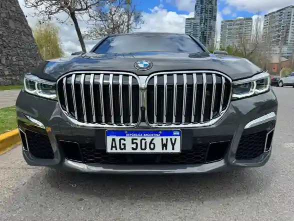 Bmw Serie 7 4.4 750I Pure Excelence 2021 - foto 2