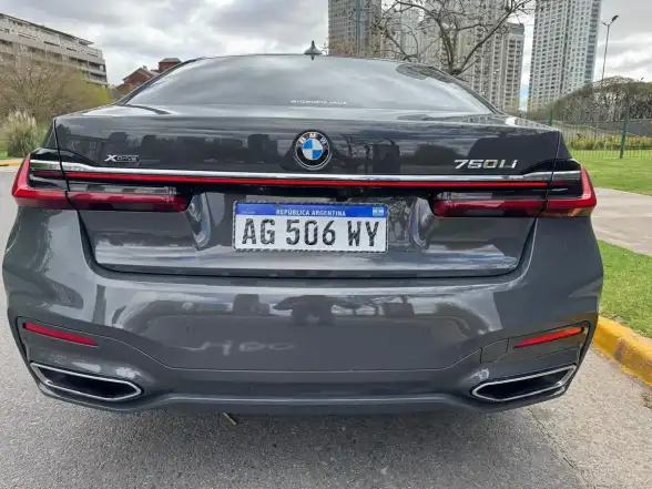 Bmw Serie 7 4.4 750I Pure Excelence 2021 - foto 4