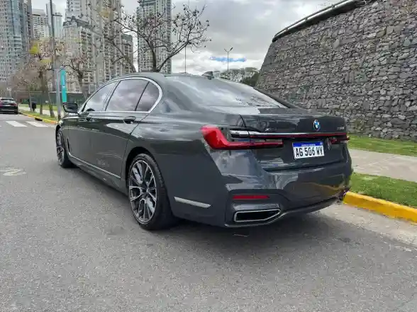 Bmw Serie 7 4.4 750I Pure Excelence 2021 - foto 5